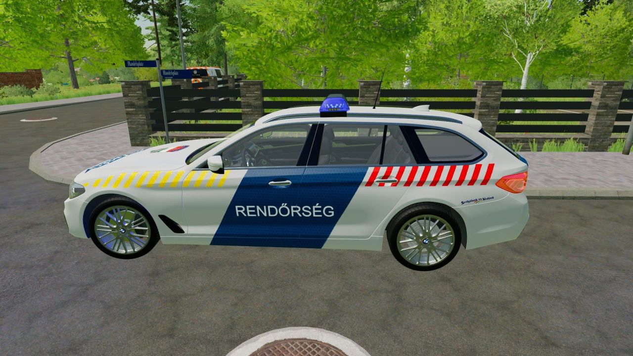 Skin BMW 5-Series Touring G31 Polizei Ungarn für Farming Simulator 22