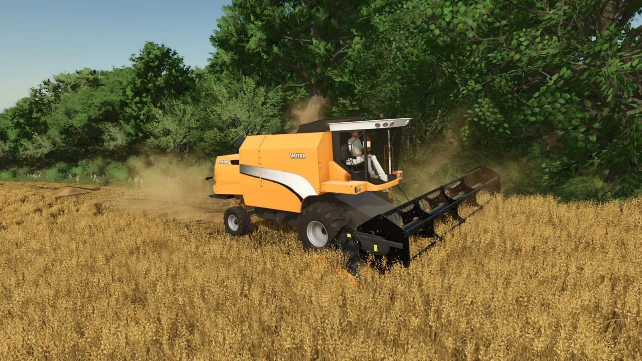 Потужний Комбайн Valtra BC4500 (4x2/4x4) для Швидкого Збирання врожаю у FS25