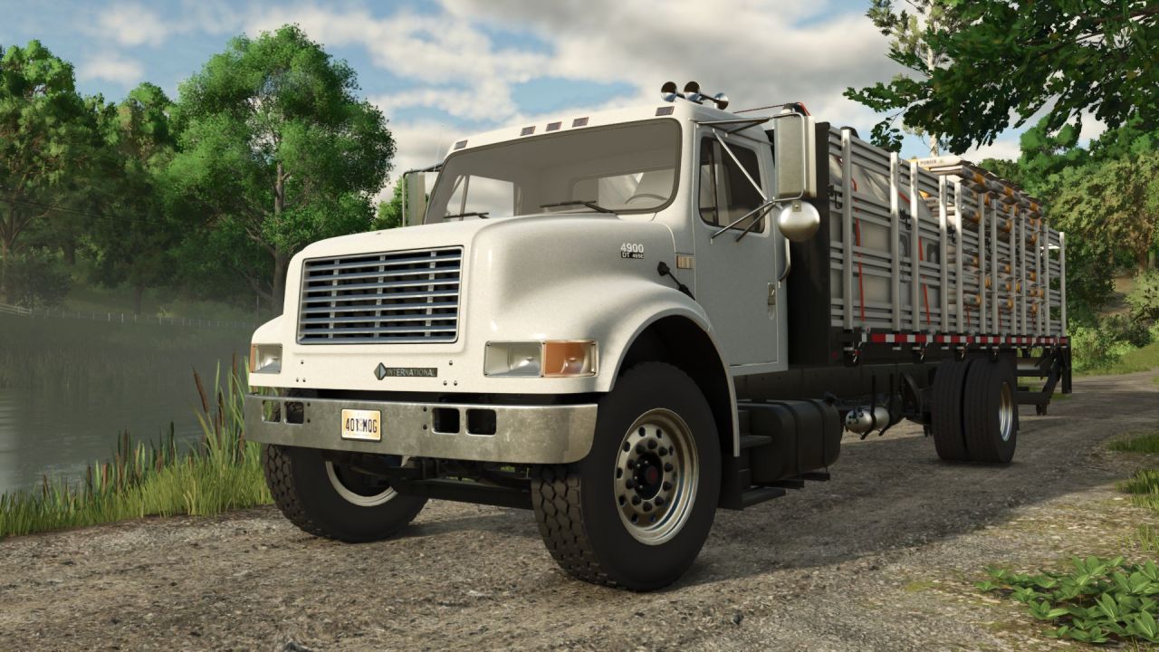 Truck International 4900 Stakebed for Farming Simulator 25