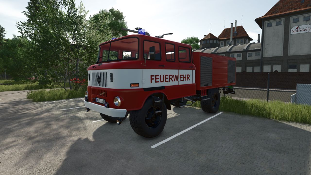 Legendarny Wóz Strażacki IFA W50 TLF — Szczegółowy Klasyk DDR dla FS25