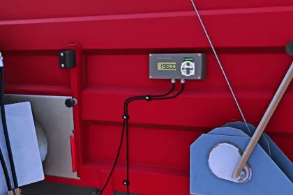 Effizienter Anhänger Krampe FLEXBODY 500 TDK18 CARRIER — Schnelles Entladen und Großes Volumen — 4