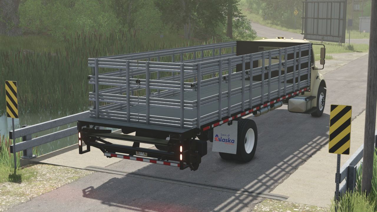 Effektiver Freightliner M2 Stakebed (AutoLoad) für Schnelle Transporte in FS25 - Screenshots