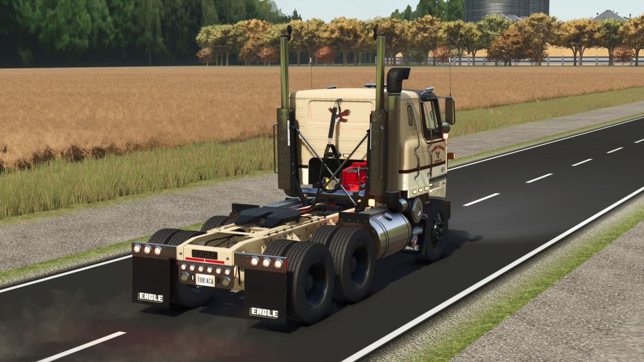 Покращена Вантажівка Improved IH Transtar з 18‑ступеневою КПП для Farming Simulator 25