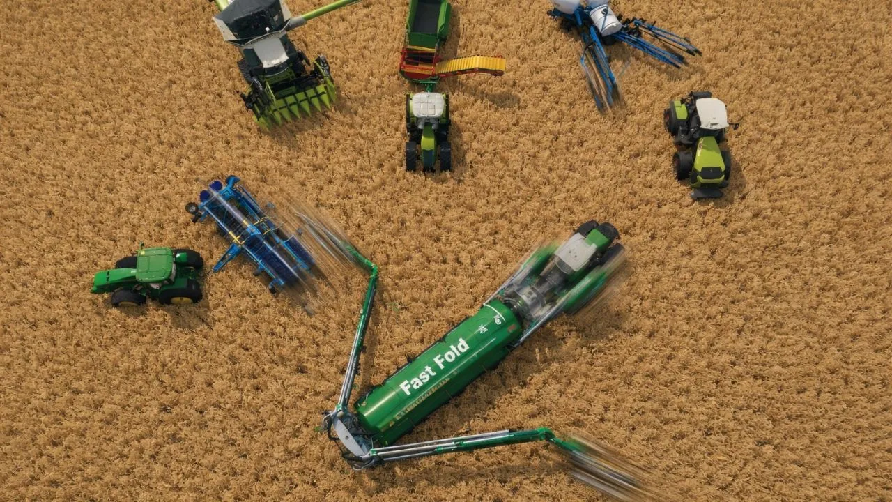 Efektywny skrypt Fast Folding do Farming Simulator 25 — Szybkie składanie i rury kombajnu