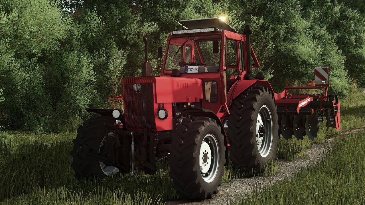 Трактор MTZ 82 BLK для Farming Simulator 25
