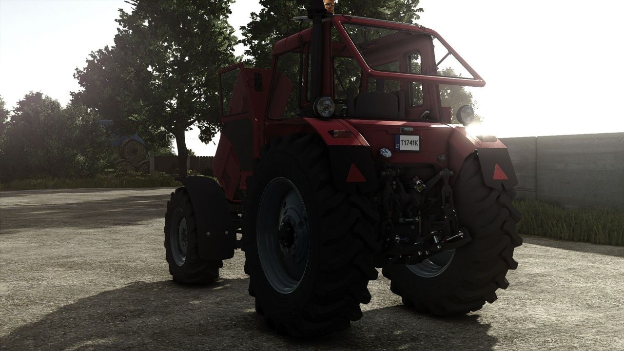 Трактор MTZ 82 BLK для Farming Simulator 25