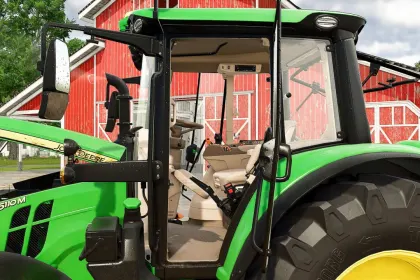 Powerful and Modern Tractor John Deere 6M Series for Farming Simulator 25 — 4