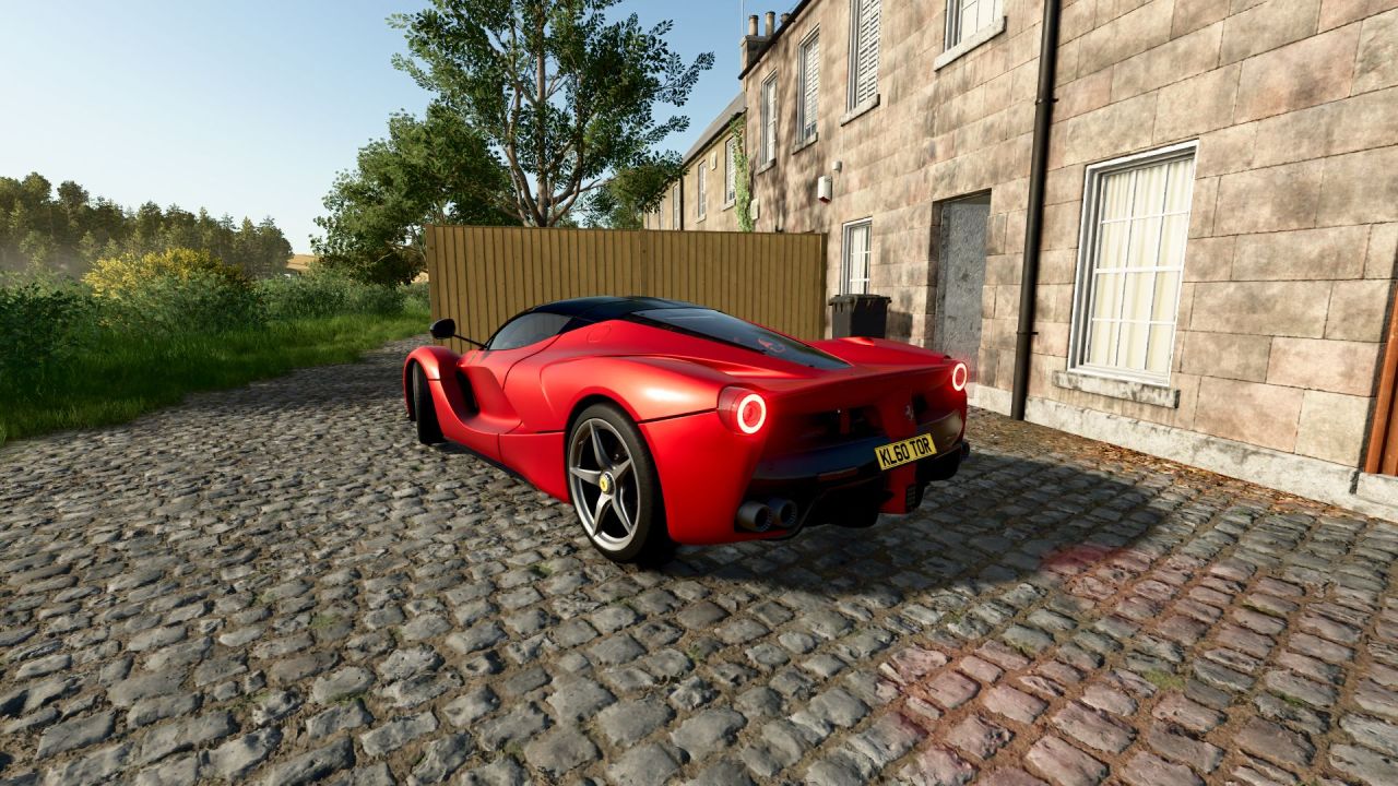 Автомобіль Ferrari LaFerrari для Farming Simulator 25