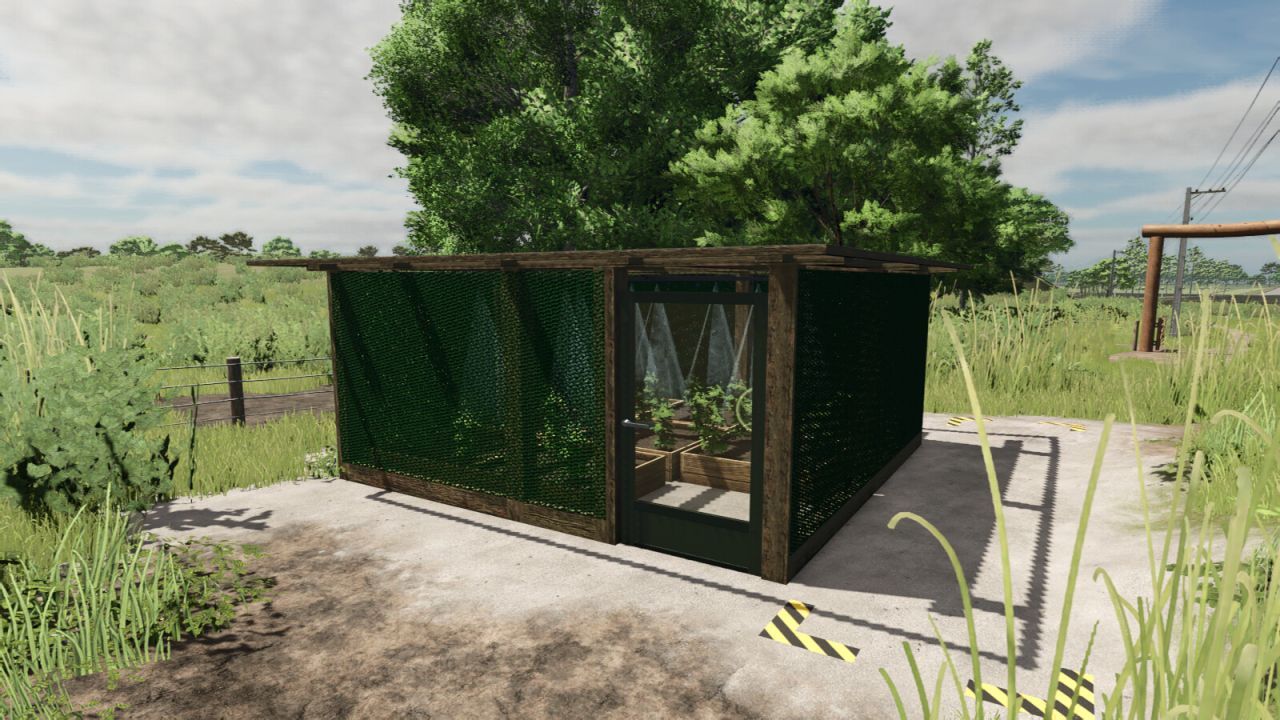 Реалістична Теплиця Small Greenhouse BR для Сімейного Фермерства у FS25 - Скріншоти