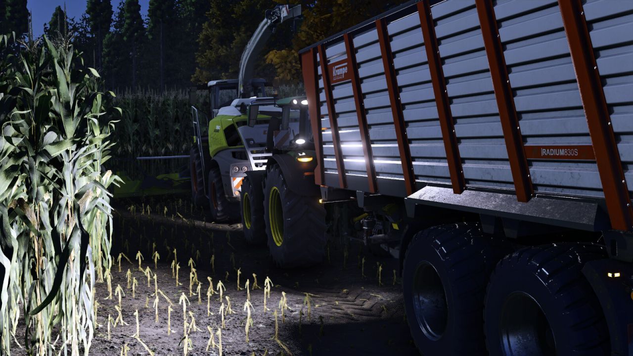 Ефективний Причіп Krampe Radium 830S для Швидкого Перевезення Силосу в FS25 - Скріншоти