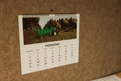 Decorative Polish Calendar (Prefab) — Atmospheric Detail for FS25