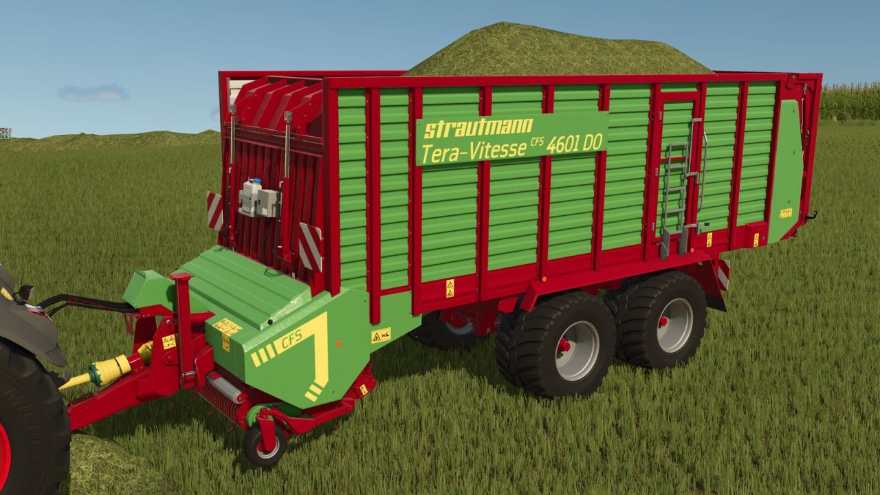 Remorque fourragère Strautmann Tera-Vitesse CFS 4601 DO pour FS 25