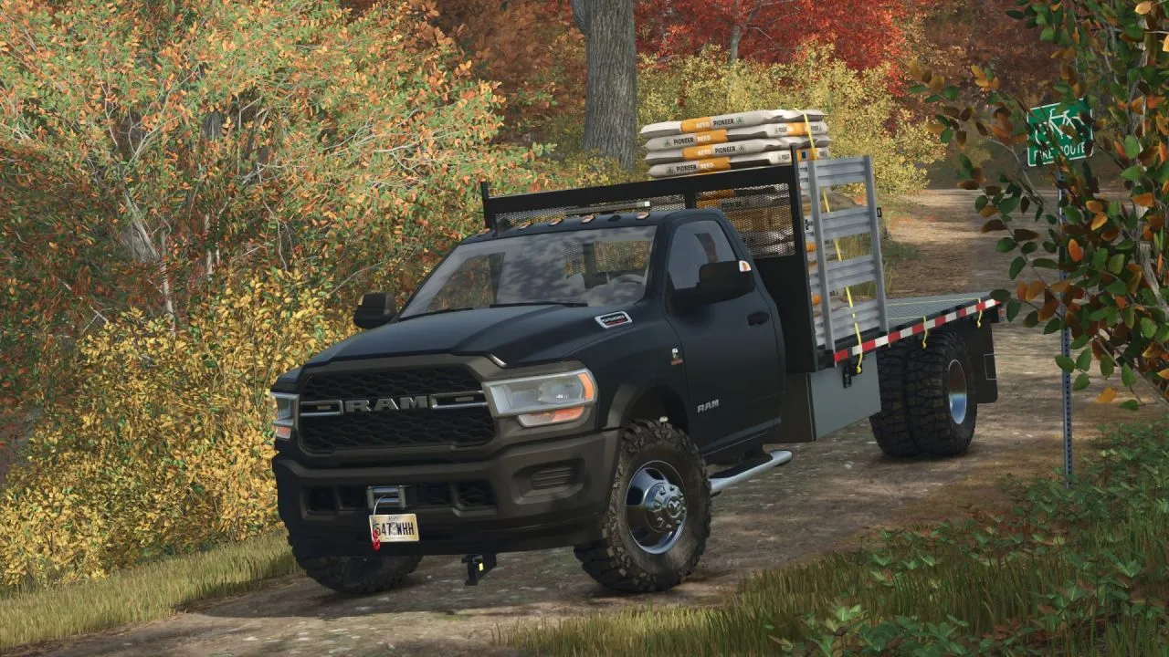 Потужний Пікап Dodge Ram 5500 Stakebed для Робіт на Фермі в FS25