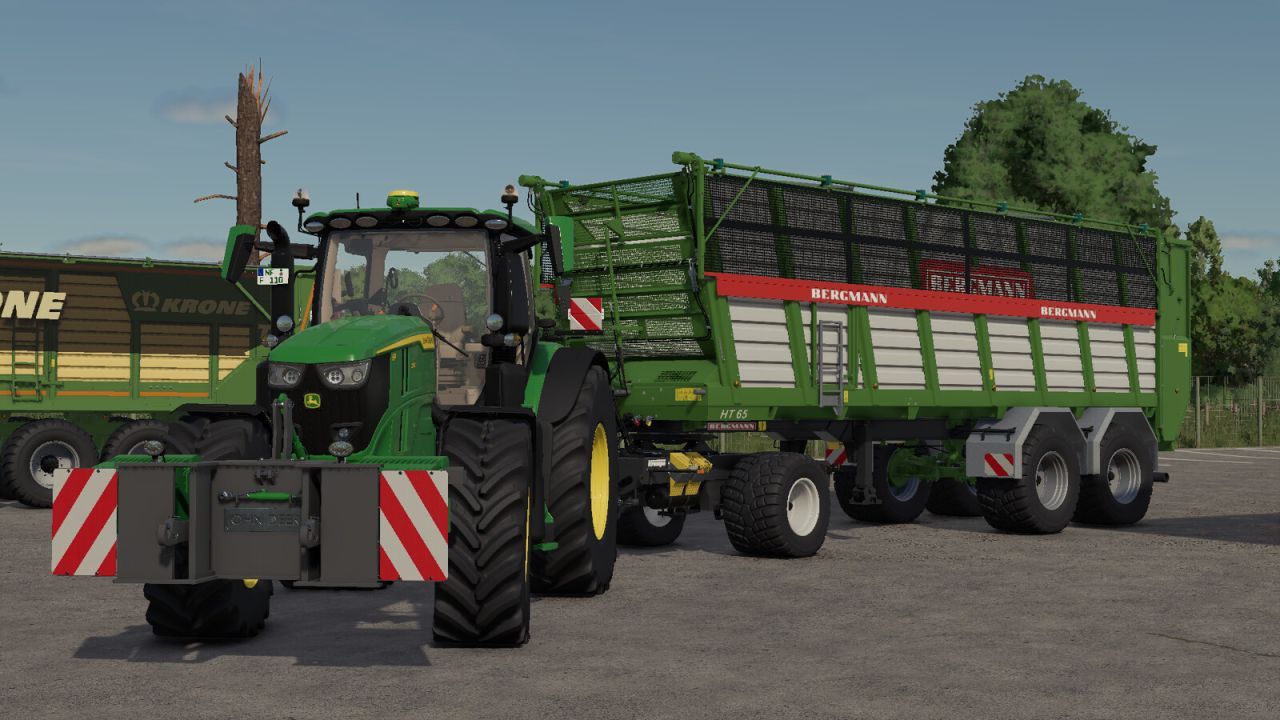 Effizienter Kipper Bergmann HT 65 für schnelles Transport von Futter in FS25