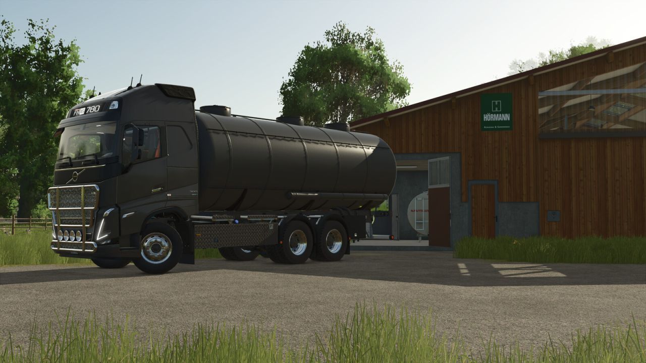 Потужна Вантажівка Volvo FH16 Tanker 600 к.с. для Перевезення Рідин у Farming Simulator 25