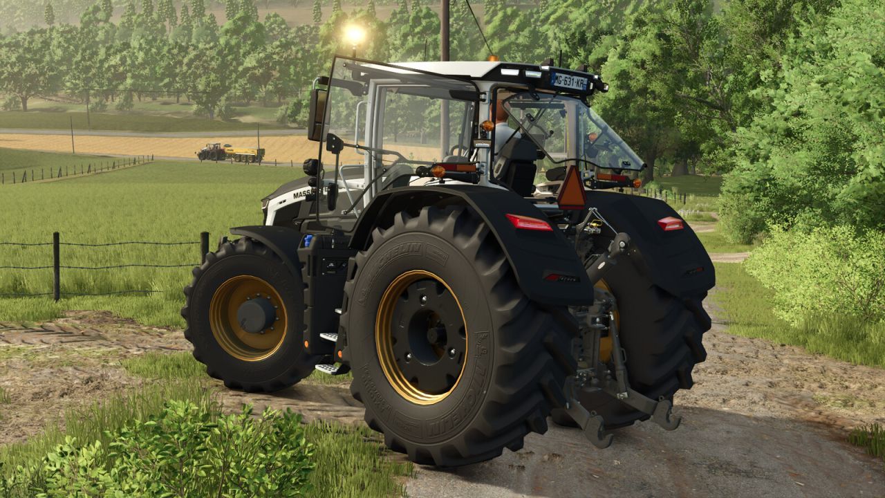 Efektywny Traktor Massey Ferguson 9S Patriotic dla Twojego Pola