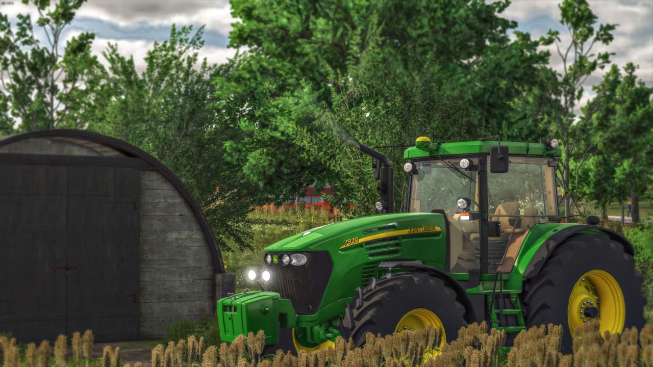 Efficient Tractor John Deere 7020 for Farming Simulator 25