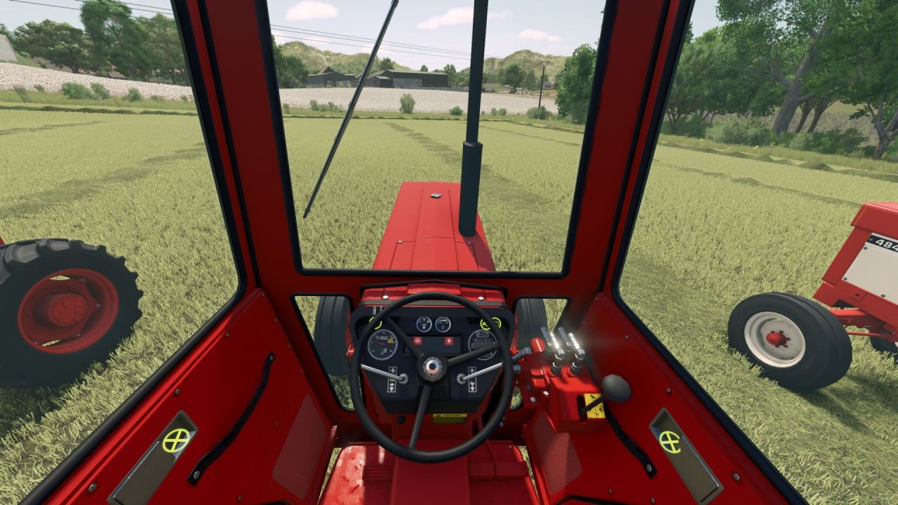 Ефективний Трактор International Series 84 для Вашого Поля