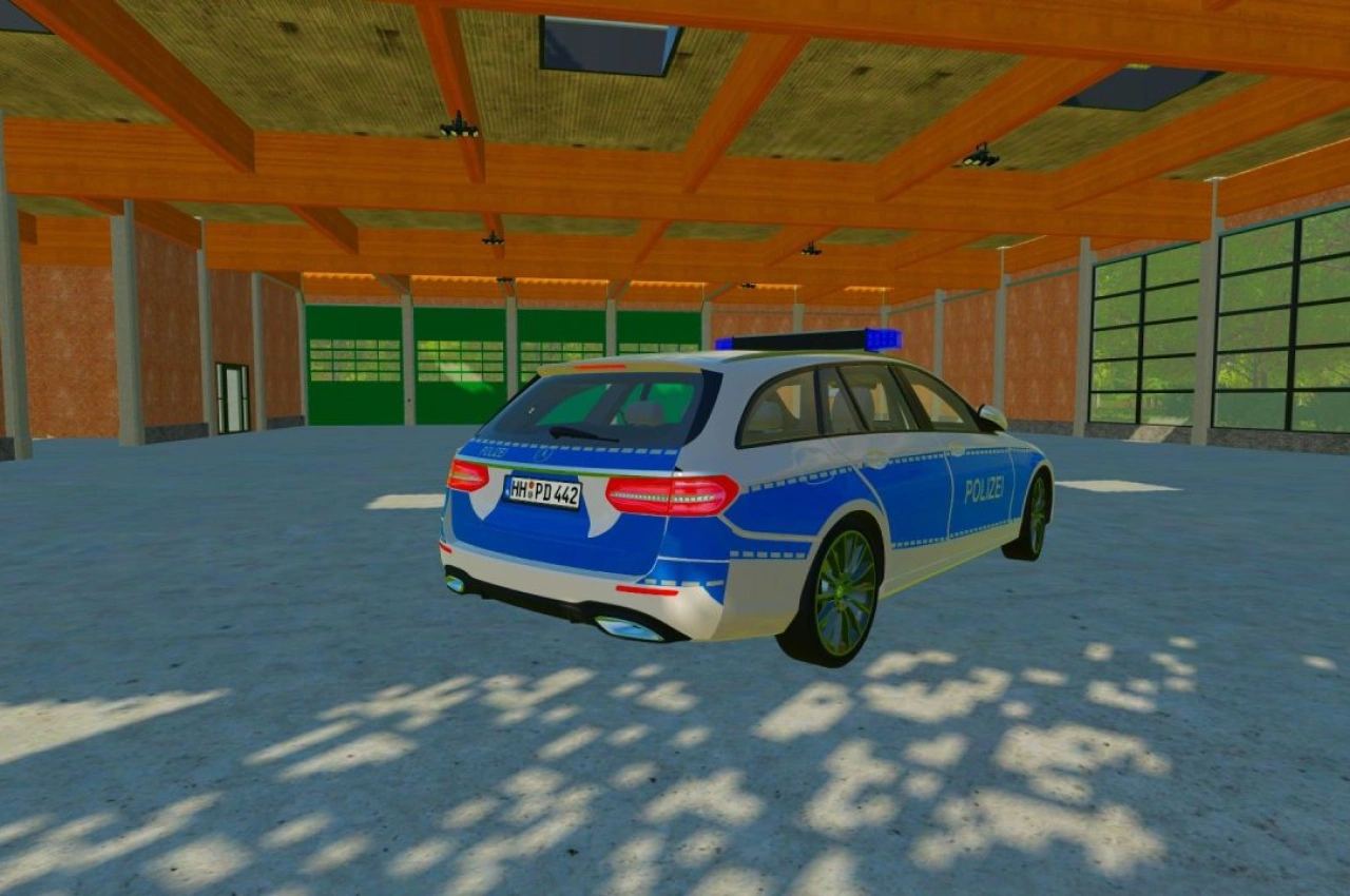 Скін Mercedes-Benz E-Class 2016 для Farming Simulator 22