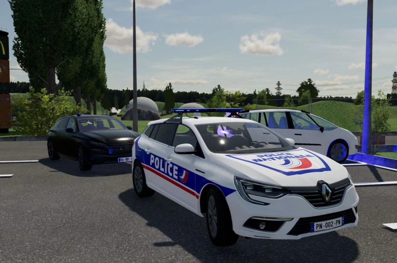 Автомобіль Renault Megane IV Phase 1 (CRS) для Farming Simulator 22