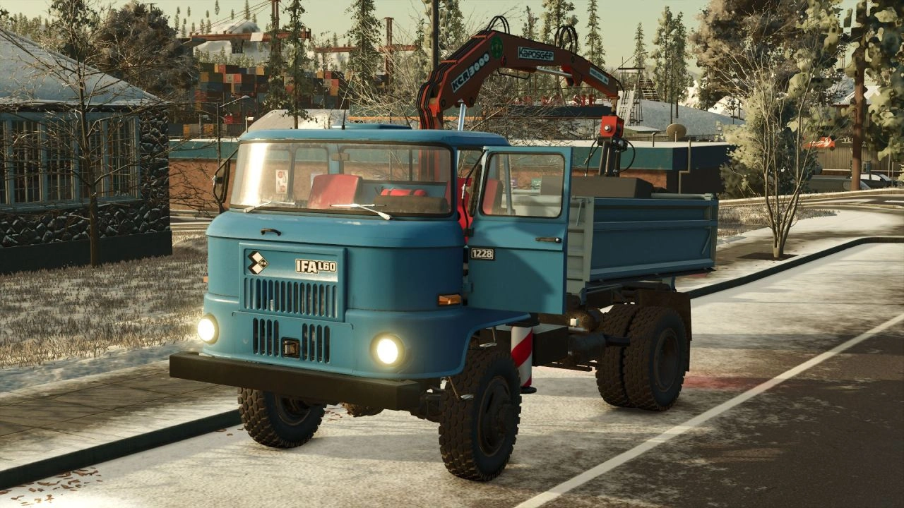 Трактор IFA L60 Short + KCR для Farming Simulator 25