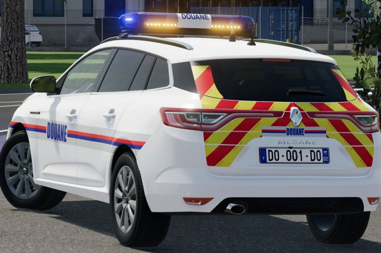 Автомобіль Renault Megane IV Phase 1 для Farming Simulator 22