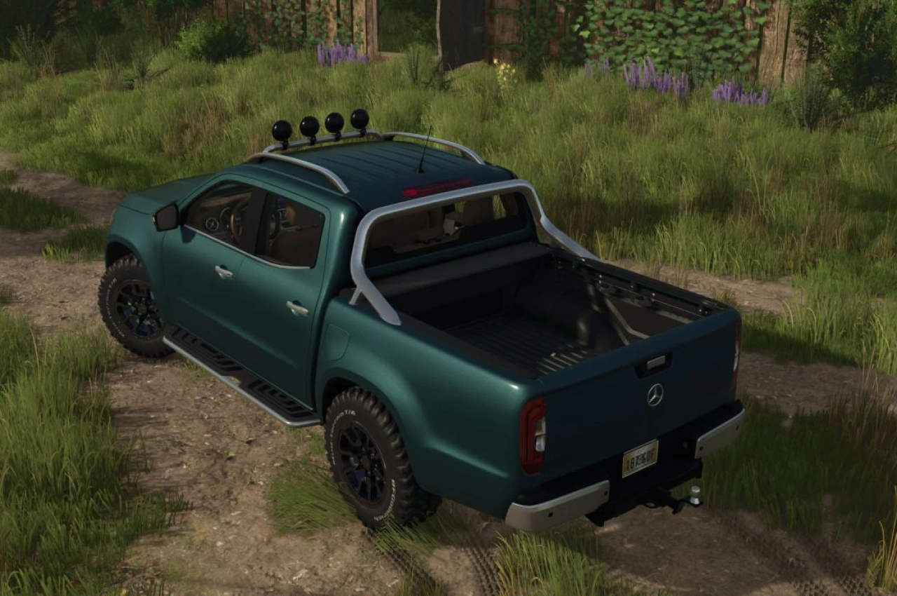 Автомобіль Mercedes X-class для Farming Simulator 25