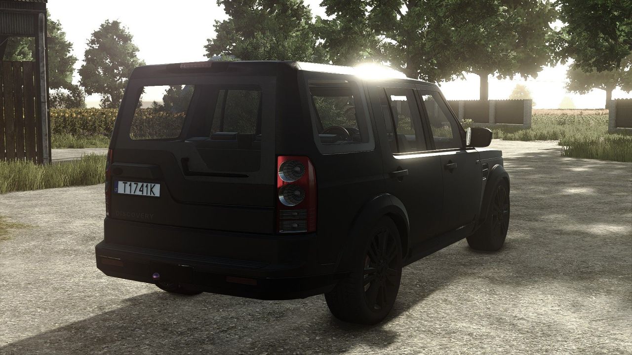 Автомобіль Land Rover Discovery 4 для Farming Simulator 25