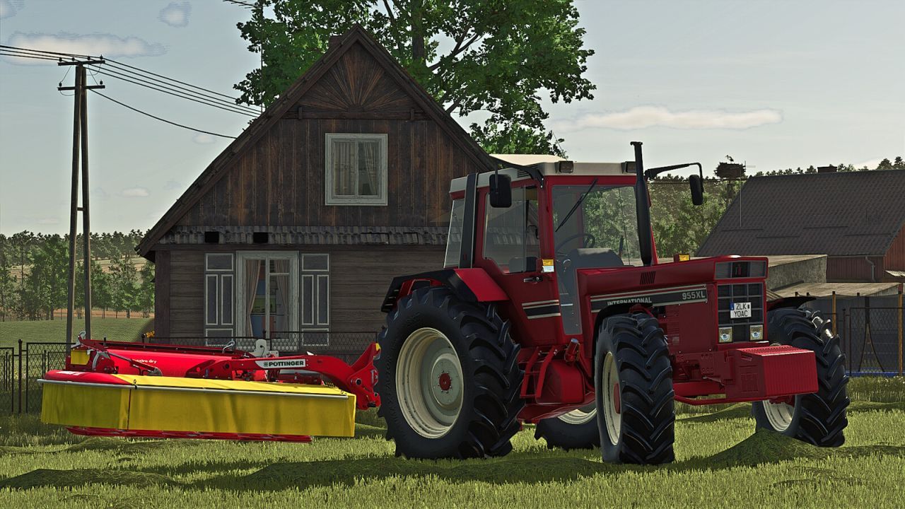 Legendary Tractors IHC C Family 1981–1985 — 4 Models for Field Work and Transport