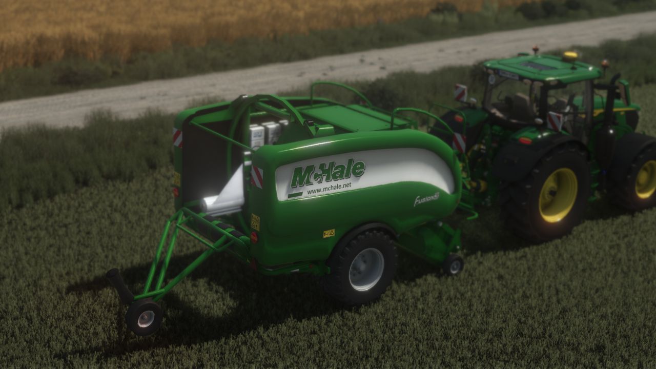 Прес-підбирач McHale Fusion 3 для Farming Simulator 25